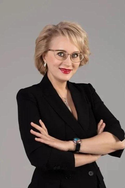 Елена Новгородова